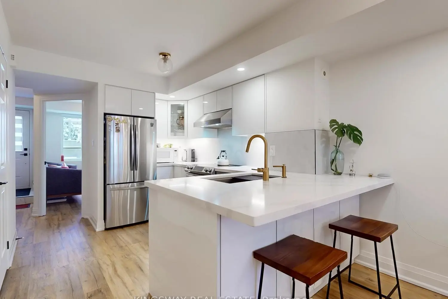 Additional image 6 of 351 Wallace Avenue 163
