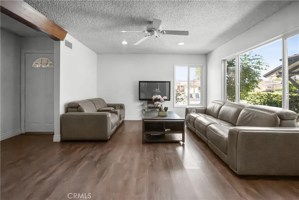 Additional image 18 of 20212 Londelius St, Winnetka, CA 91306