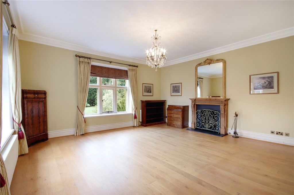 Additional image 3 of 2 bed flat for saleNorth Frith Park, Hadlow, Tonbridge, Kent TN11