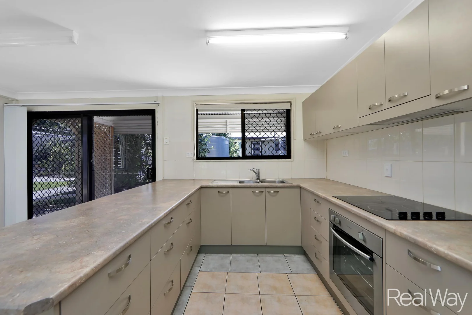 Additional image 22 of 21 Sharon Park Lane, Sharon QLD 4670