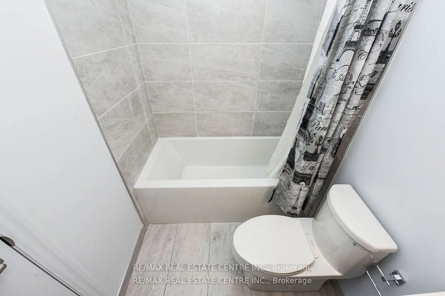 Additional image 16 of 36 Elm Drive 3209