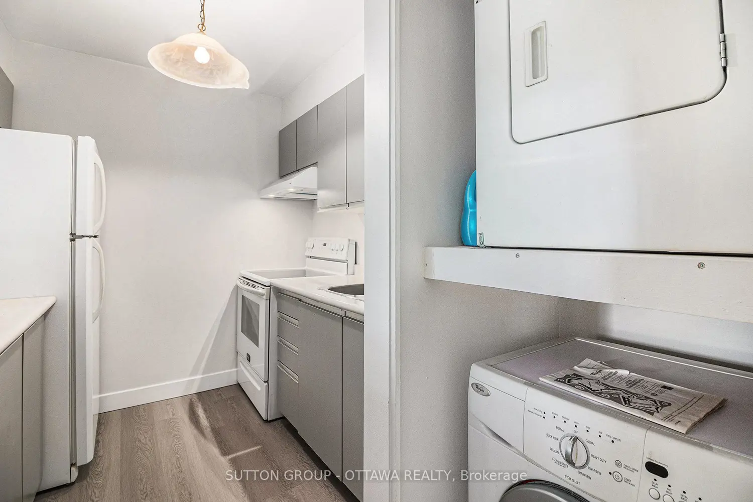 270 Brittany Drive 314 photo 4