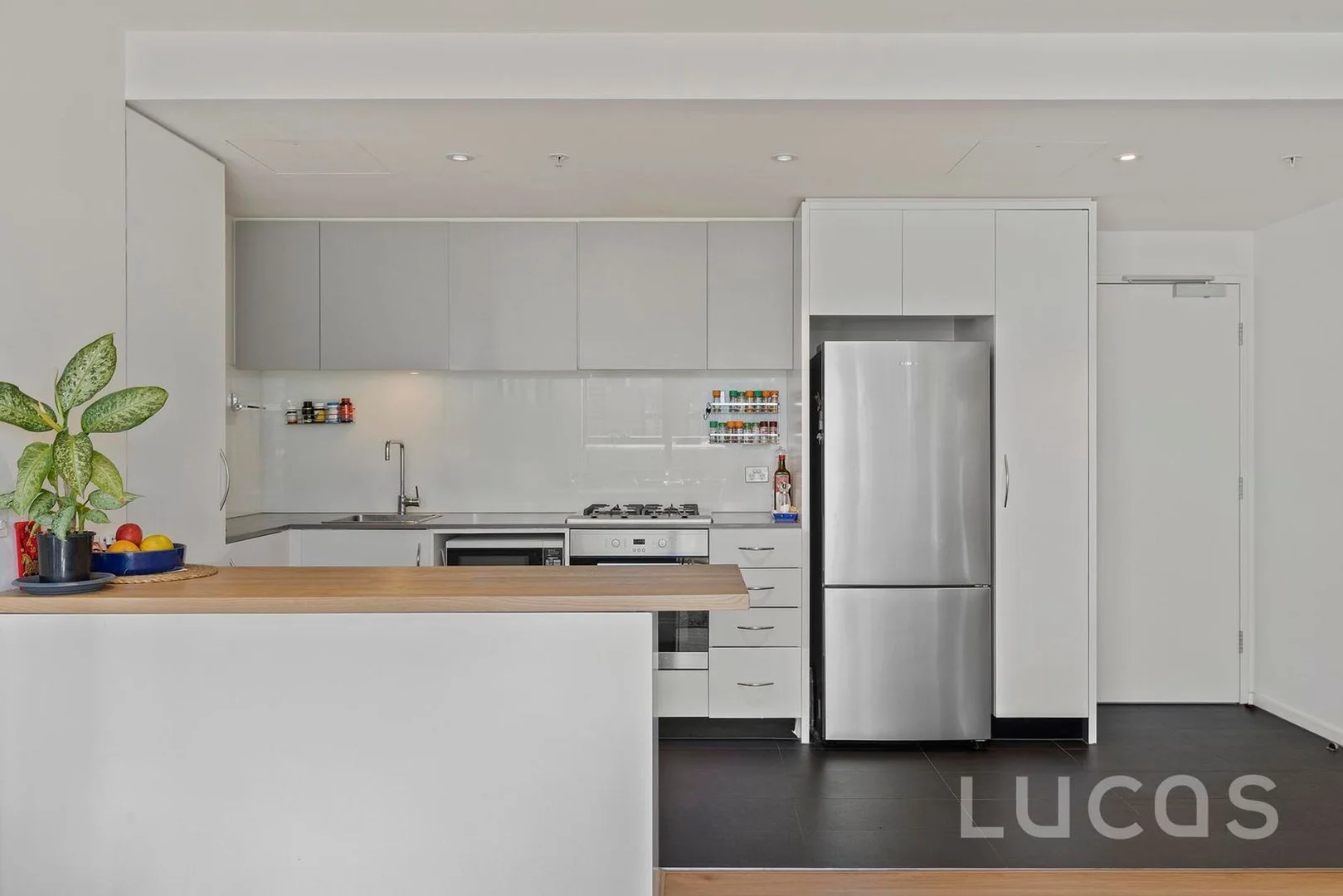 Additional image 3 of 1005E/888 Collins Street, Docklands VIC 3008