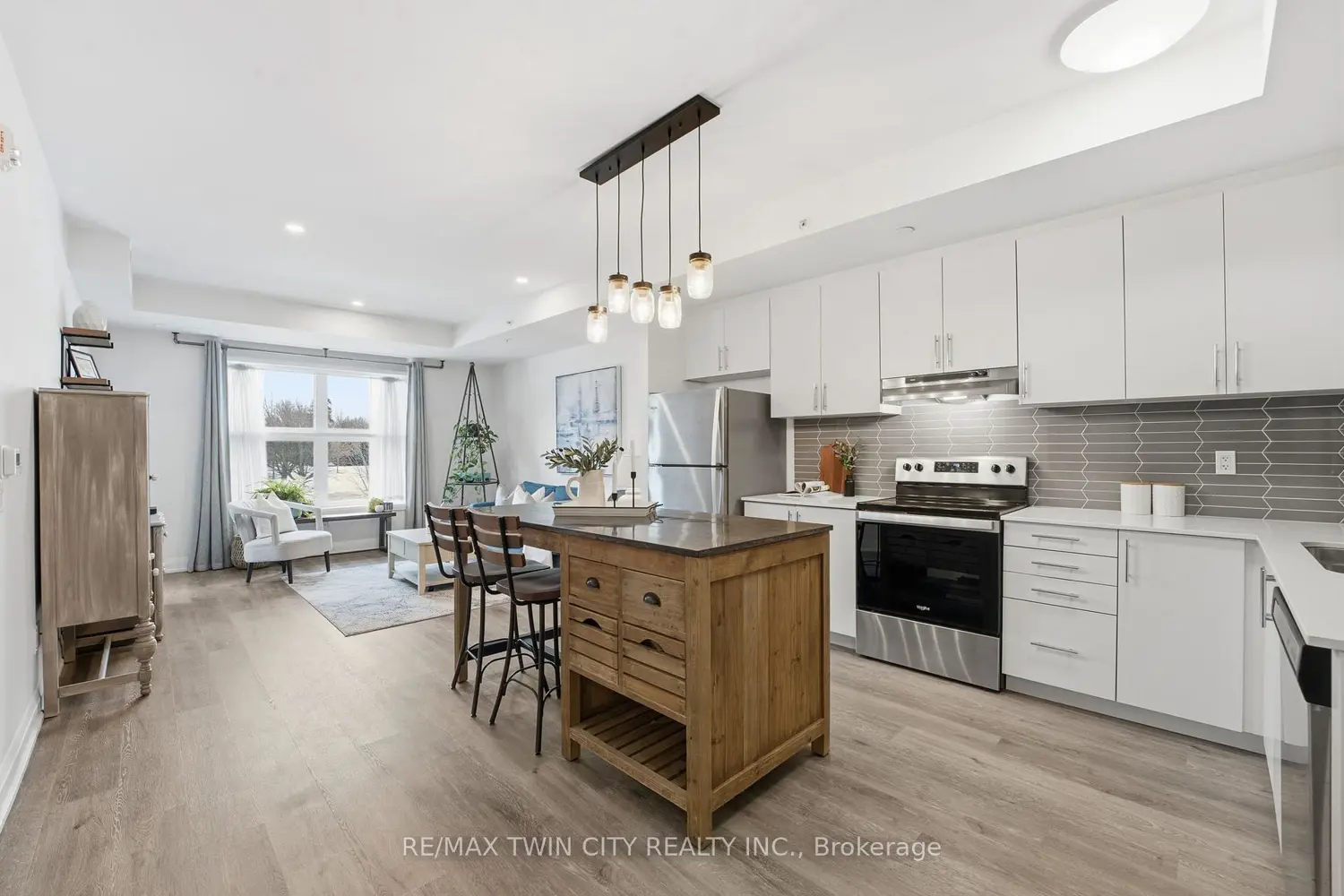 Additional image 3 of 88 Gibson Street 307