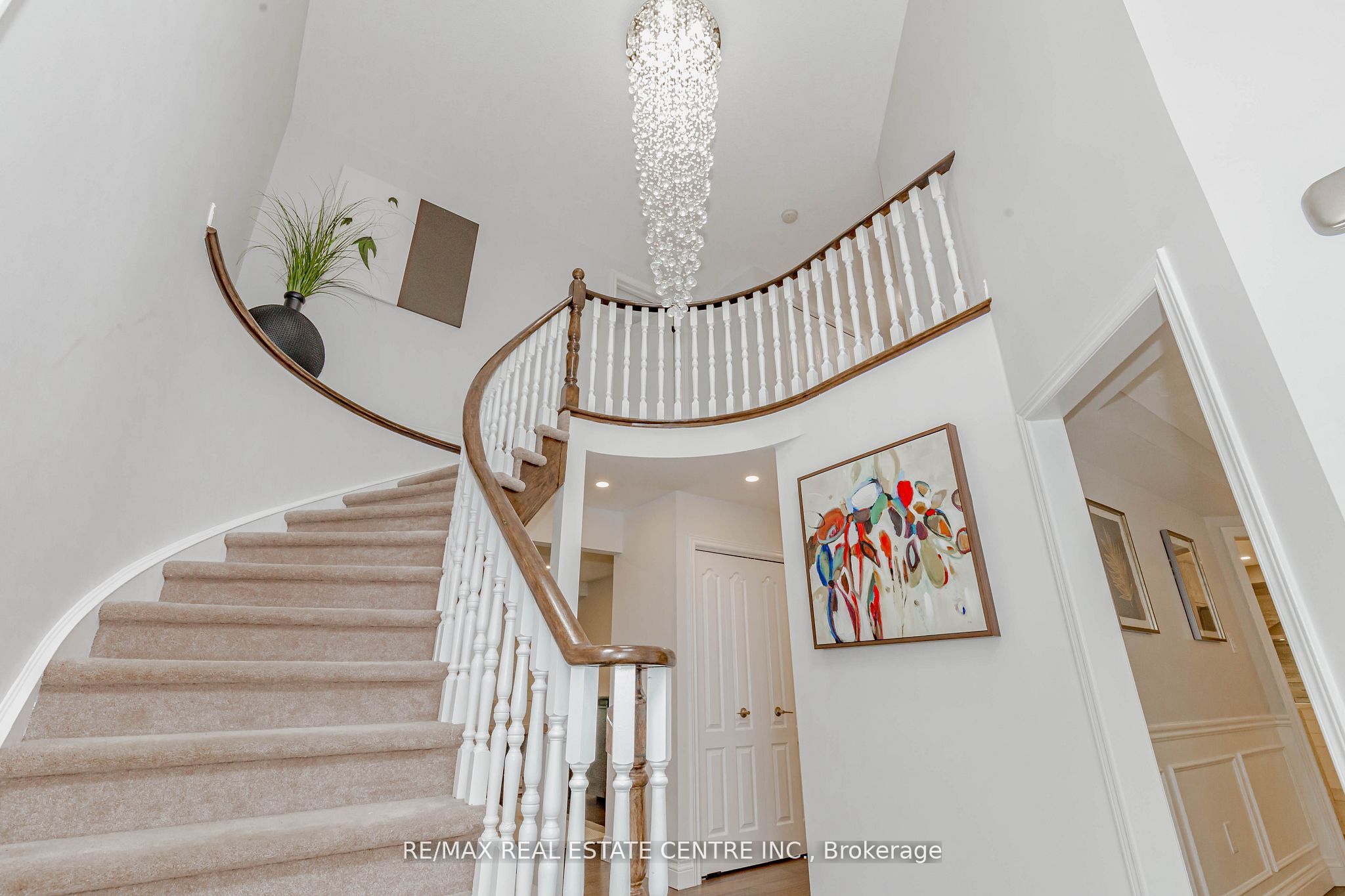 Additional image 5 of 33 Strathroy Crescent, Hamilton, ON, L8B 0K9