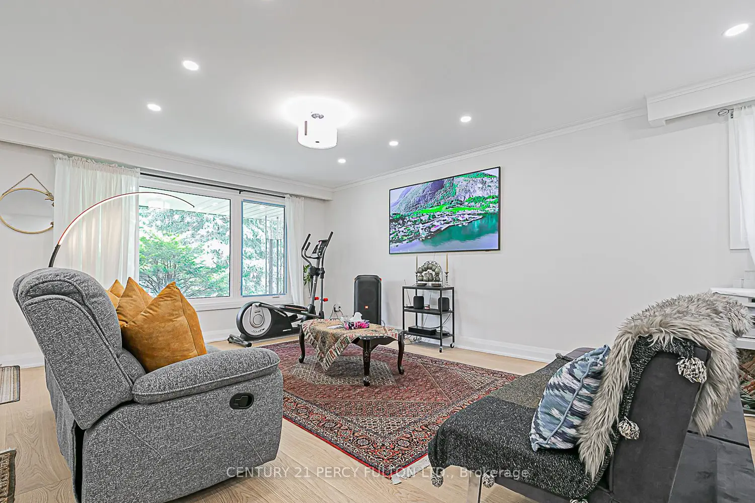 Additional image 3 of 168 Ruggles Avenue