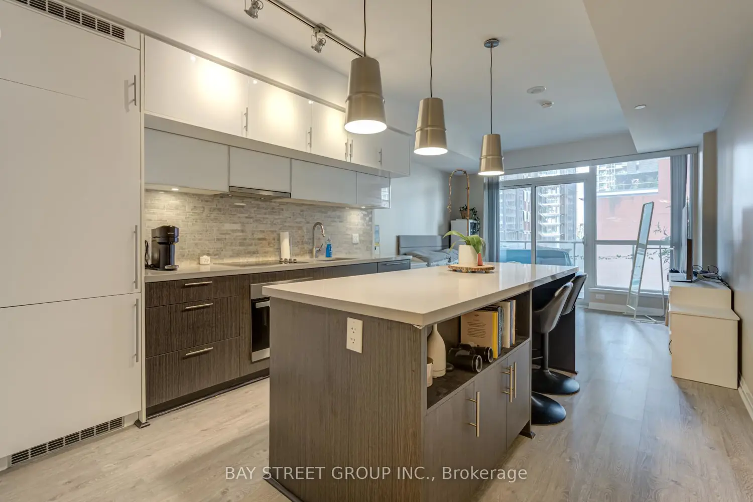 Additional image 5 of 8 Mercer Street 909