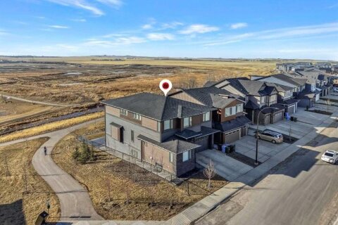 Additional image 8 of 351 Lucas Way NW, Calgary, AB, T3P 1Z3