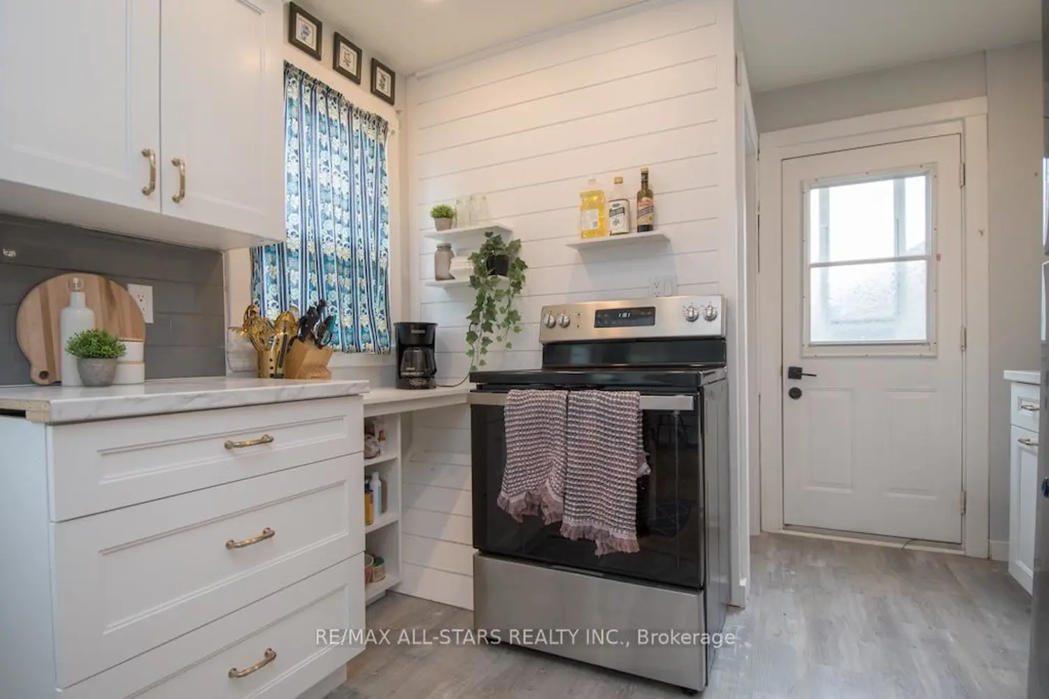 Additional image 4 of 32 Adelaide Street