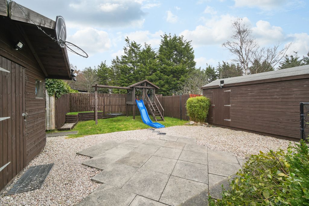Additional image 14 of 2 bed flat for saleAlbert Avenue, Grangemouth FK3