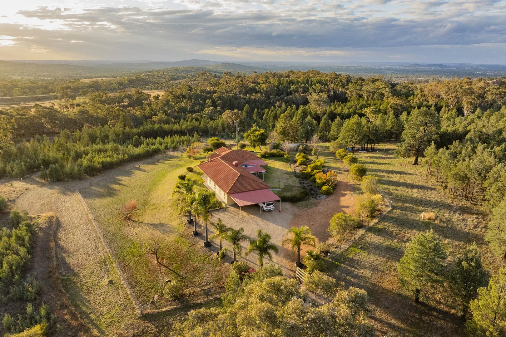 69 Sunset Lane, Wagga Wagga NSW 2650