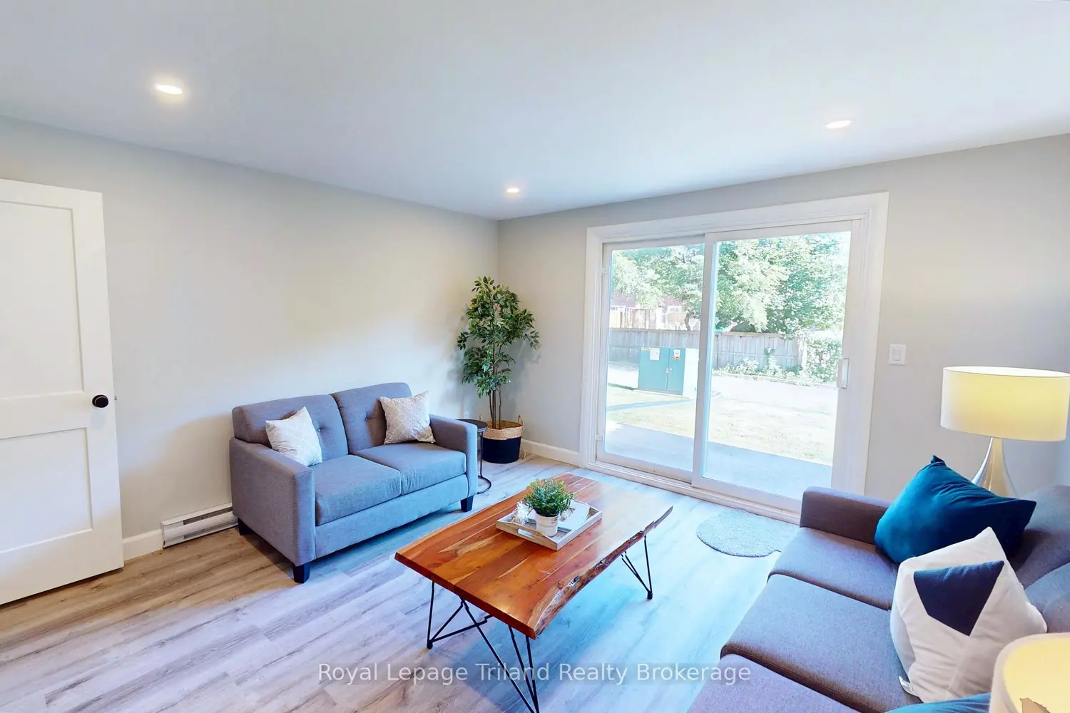 Additional image 6 of 648 Brant Street