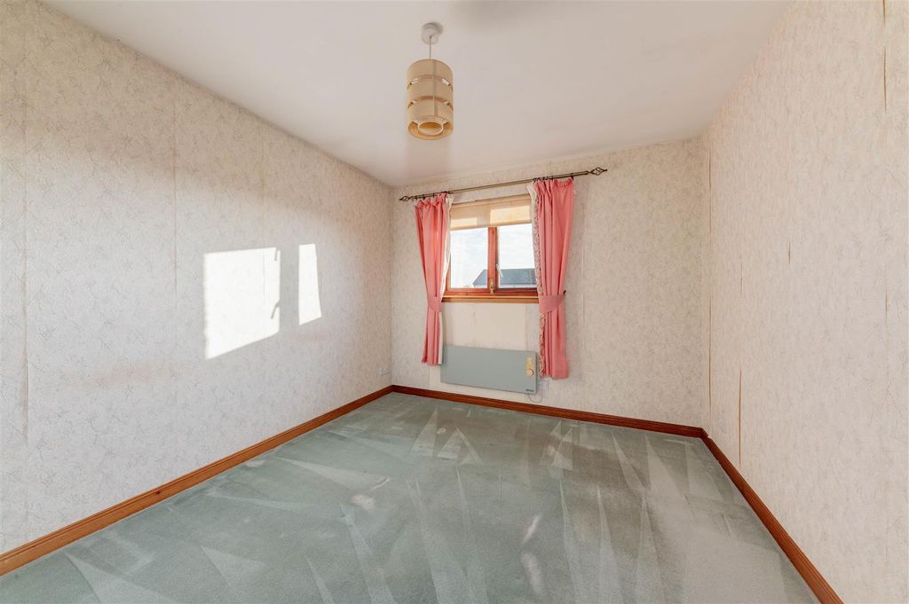 Additional image 7 of 2 bed flat for saleCross Street, Broughty Ferry, Dundee DD5