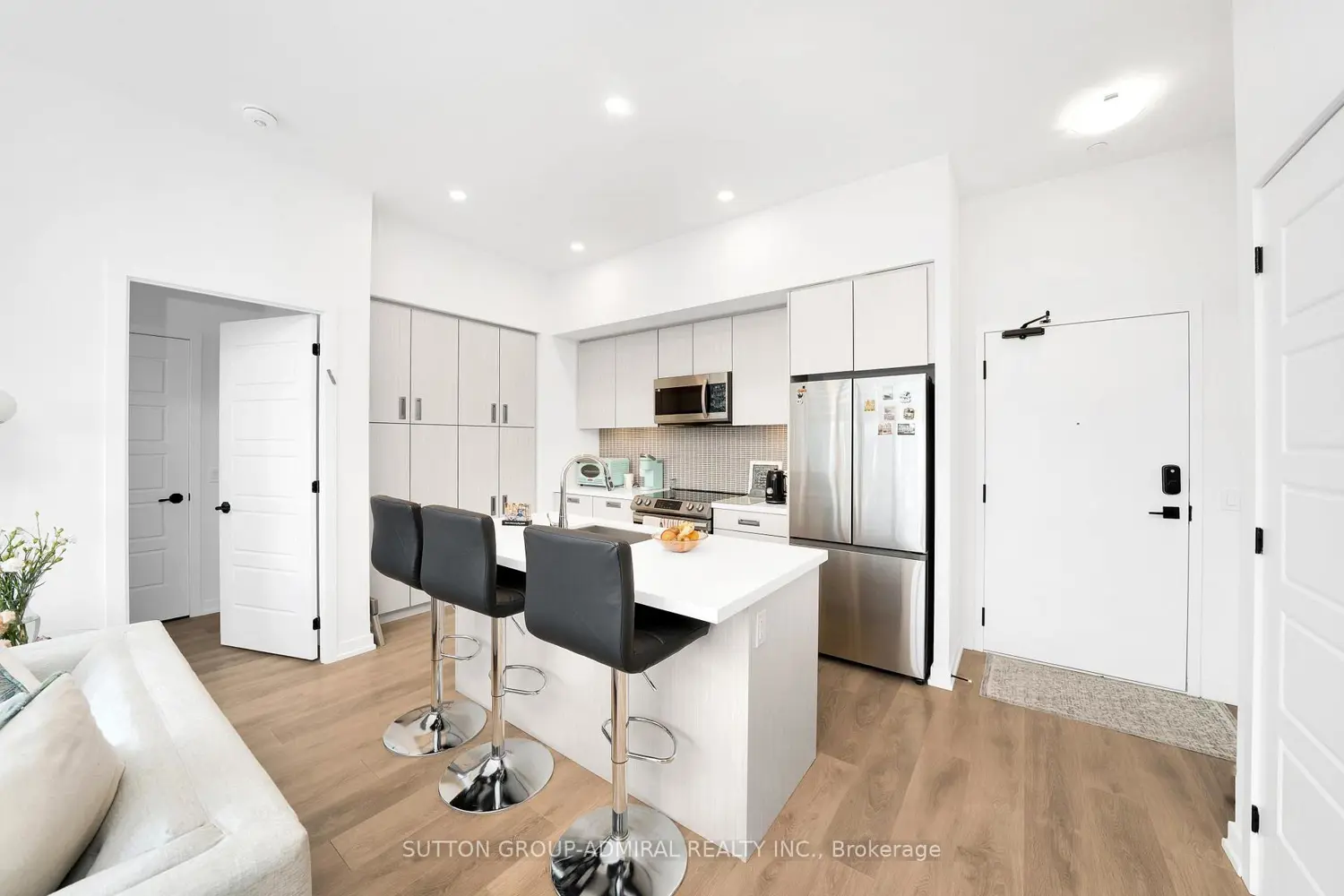 Additional image 5 of 415 Sea Ray Avenue #431