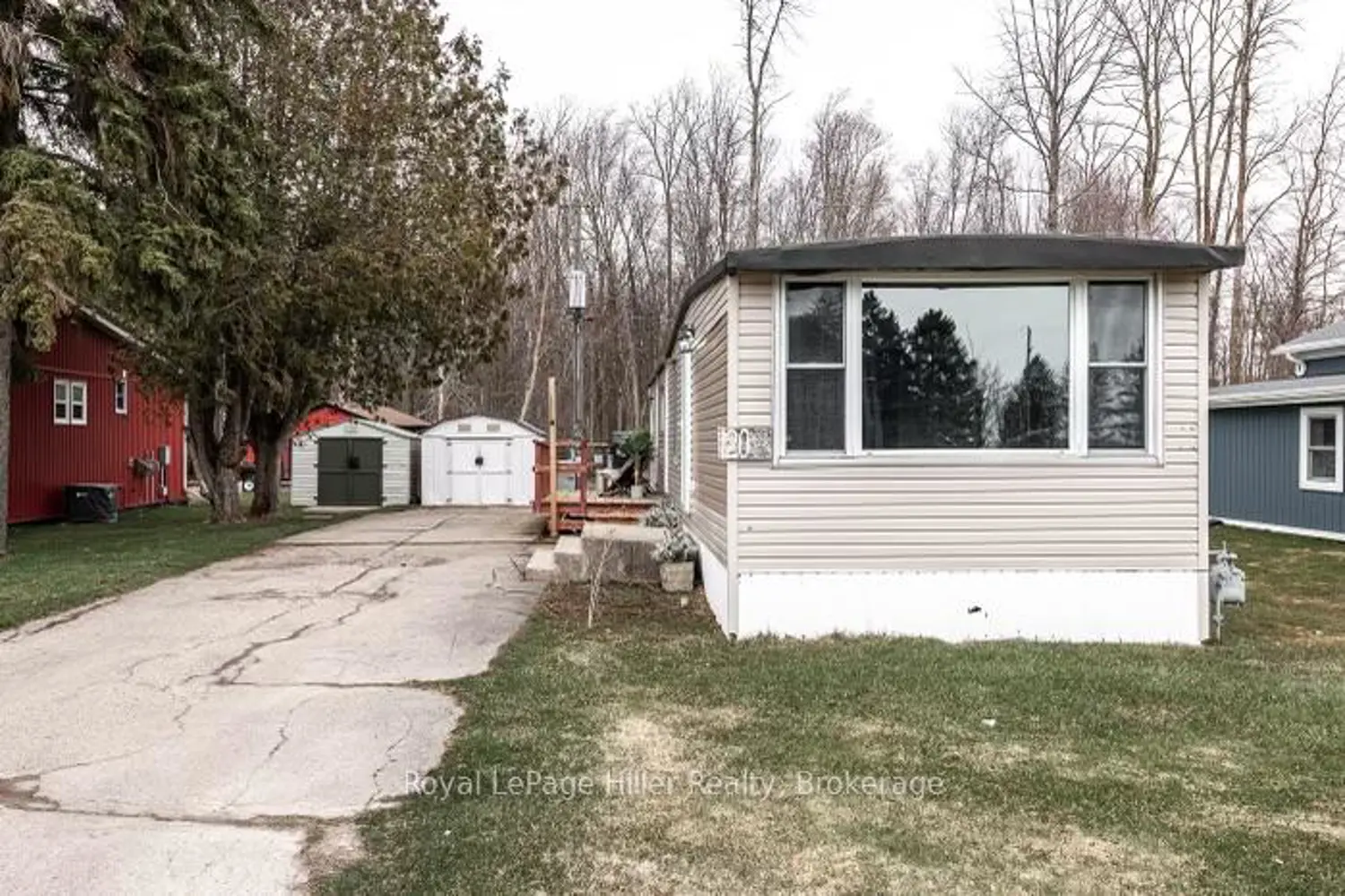120 Ash Road