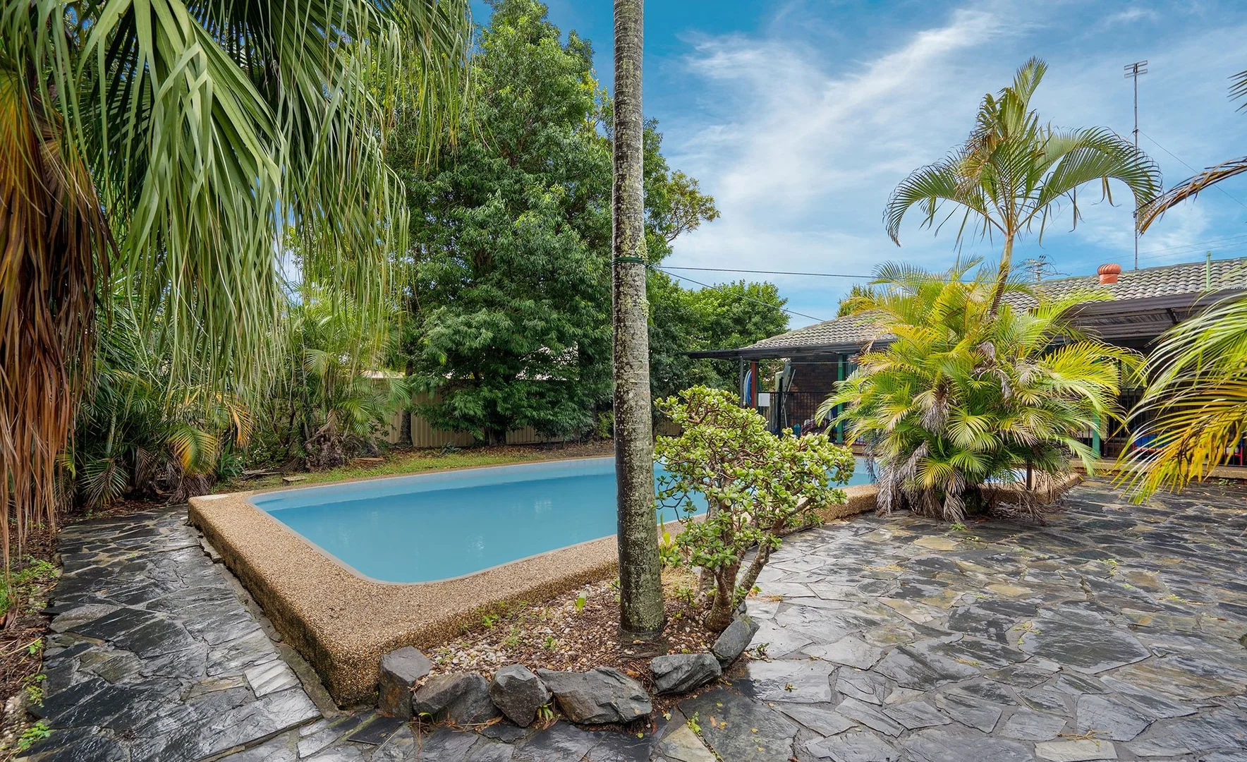 Additional image 3 of 38 Hillview Parade, Ashmore QLD 4214