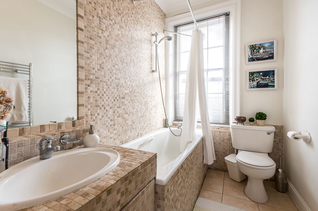 Additional image 15 of 3 bed flat for salePitt Street, Kensington W8
