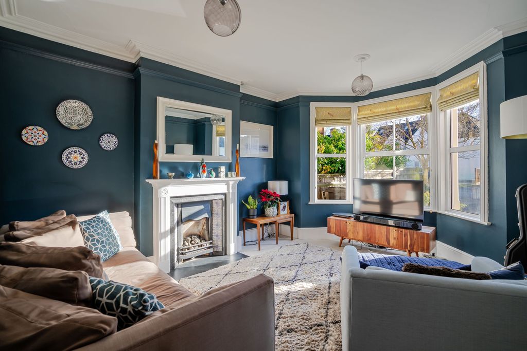 Additional image 3 of 4 bed detached house for saleVictoria Road, Ascot SL5