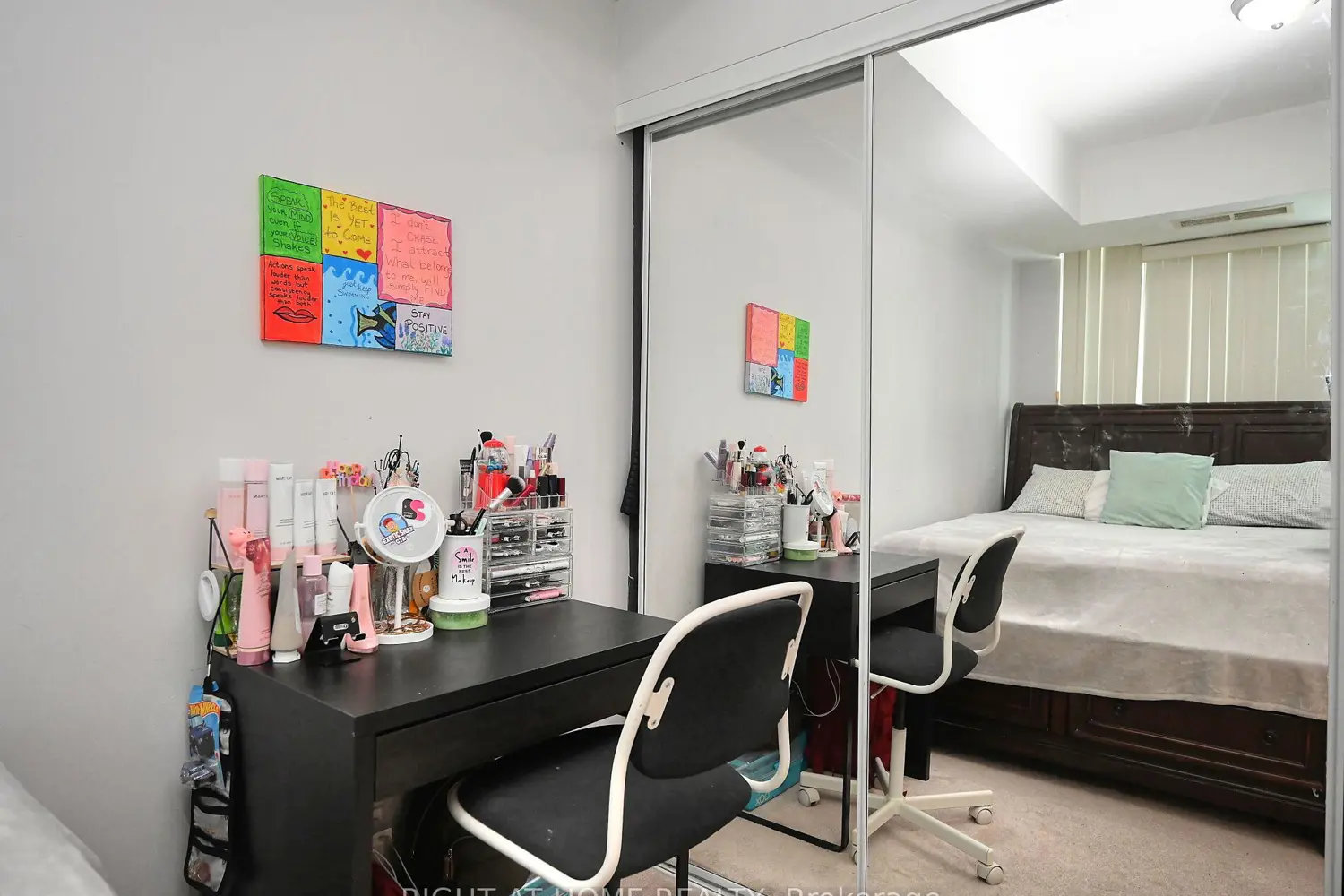 Additional image 12 of 90 Absolute Avenue 908