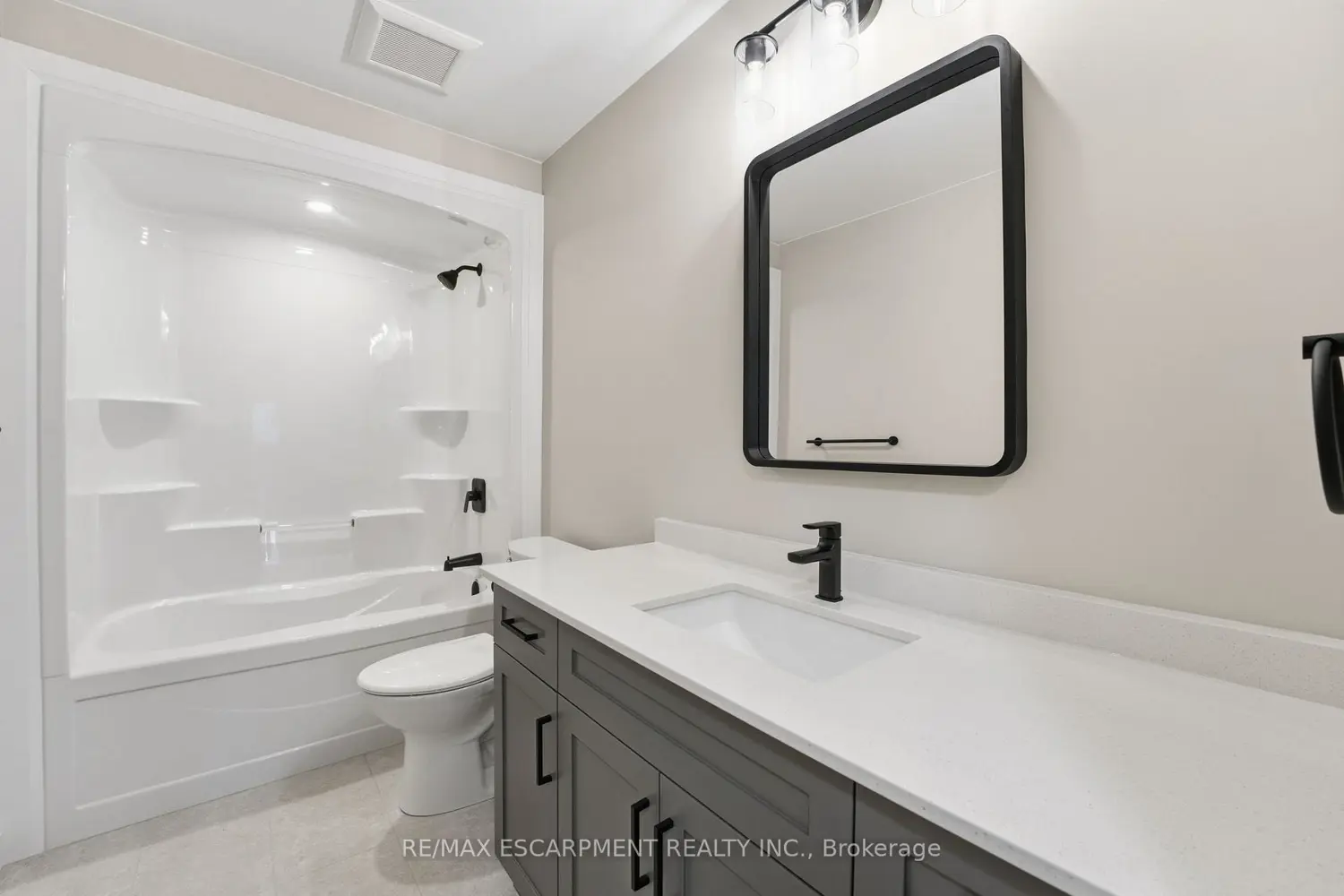 Additional image 13 of 102 Oak Avenue