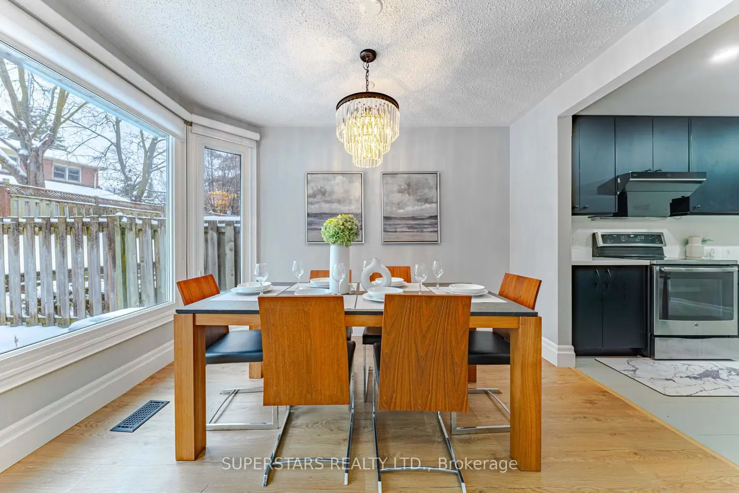 Additional image 7 of 17 Old Wellington Street