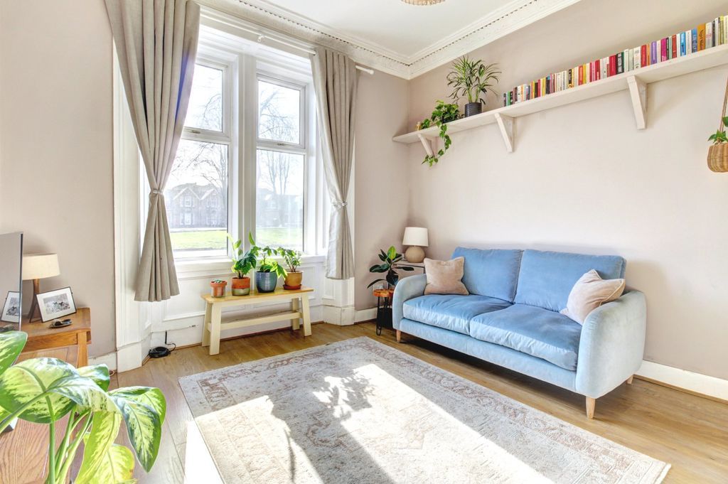 Additional image 2 of 2 bed flat for saleKnoxland Square, Dumbarton G82