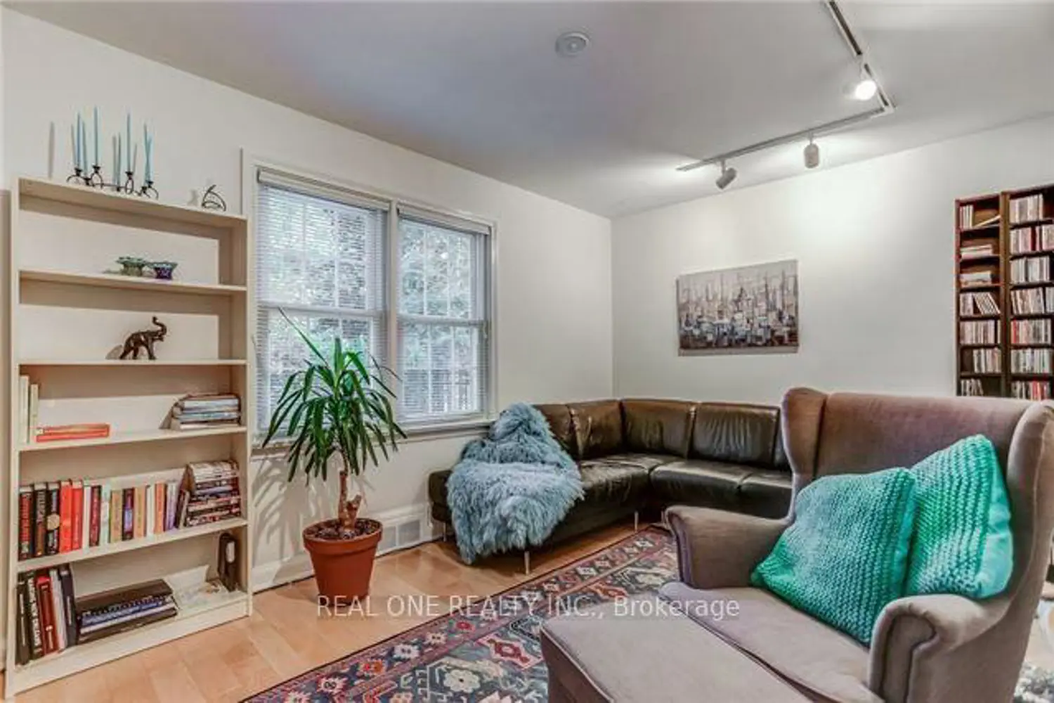 Additional image 13 of 1268 Lorne Park Road