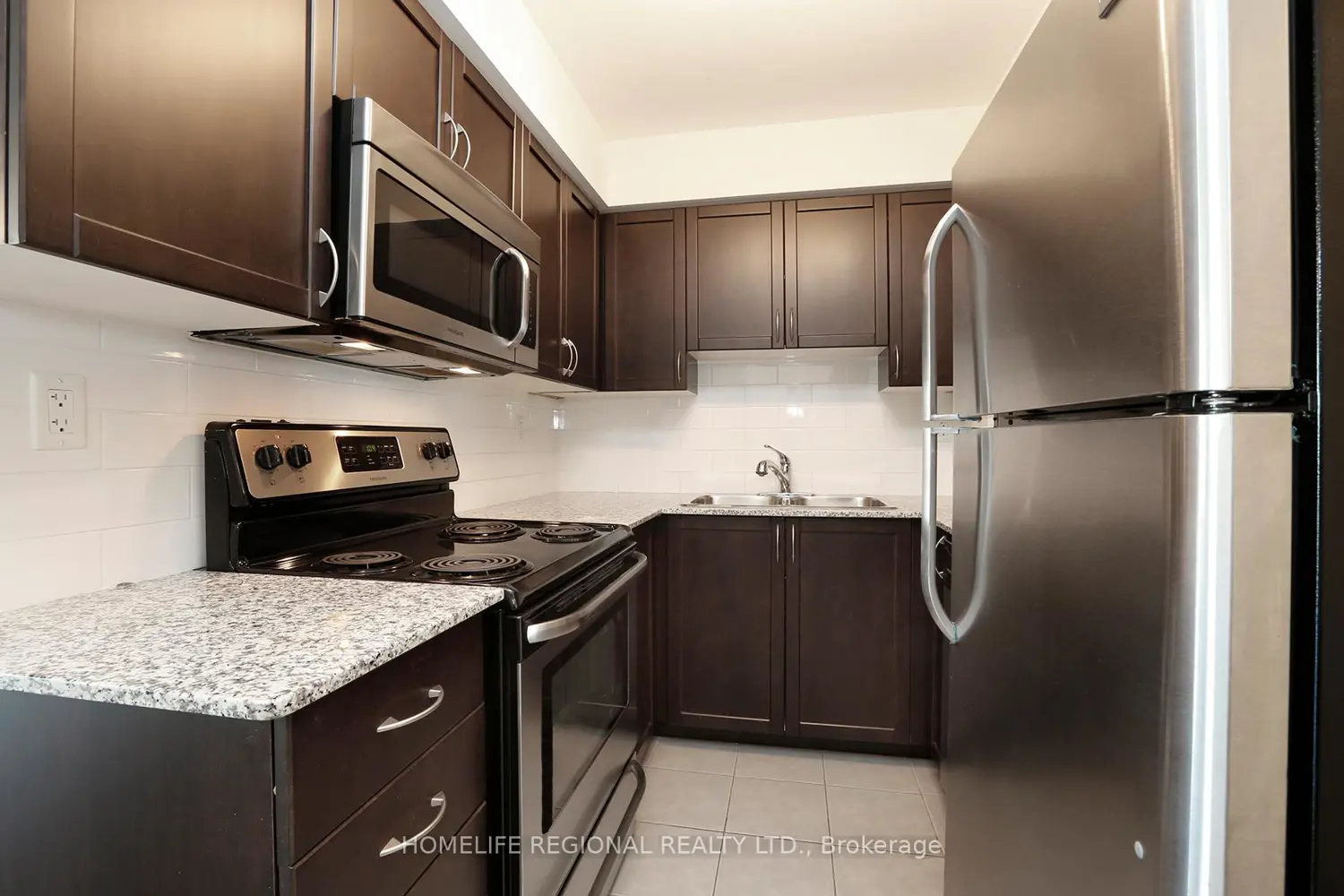 Additional image 7 of 816 Lansdowne Avenue 1015