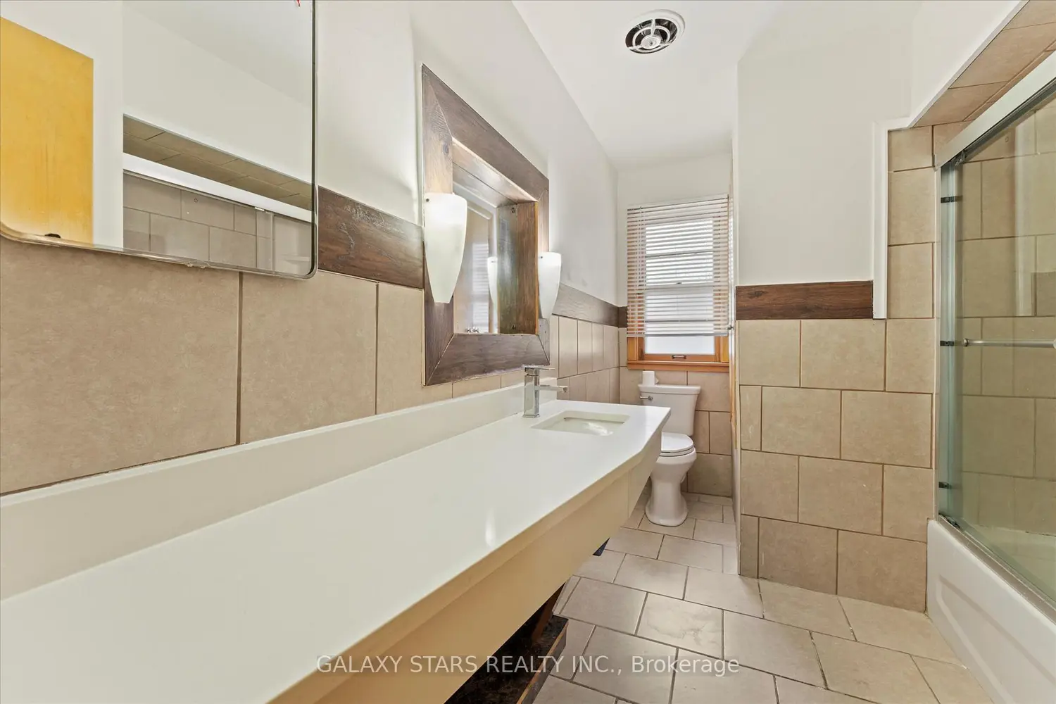 Additional image 11 of 732 Church Street