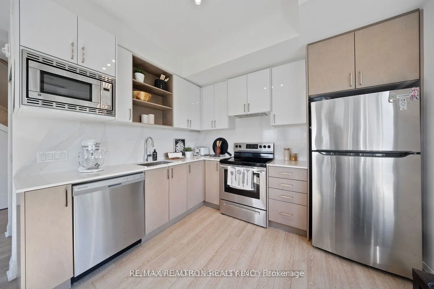 Additional image 8 of 155 Downsview Park Boulevard 206