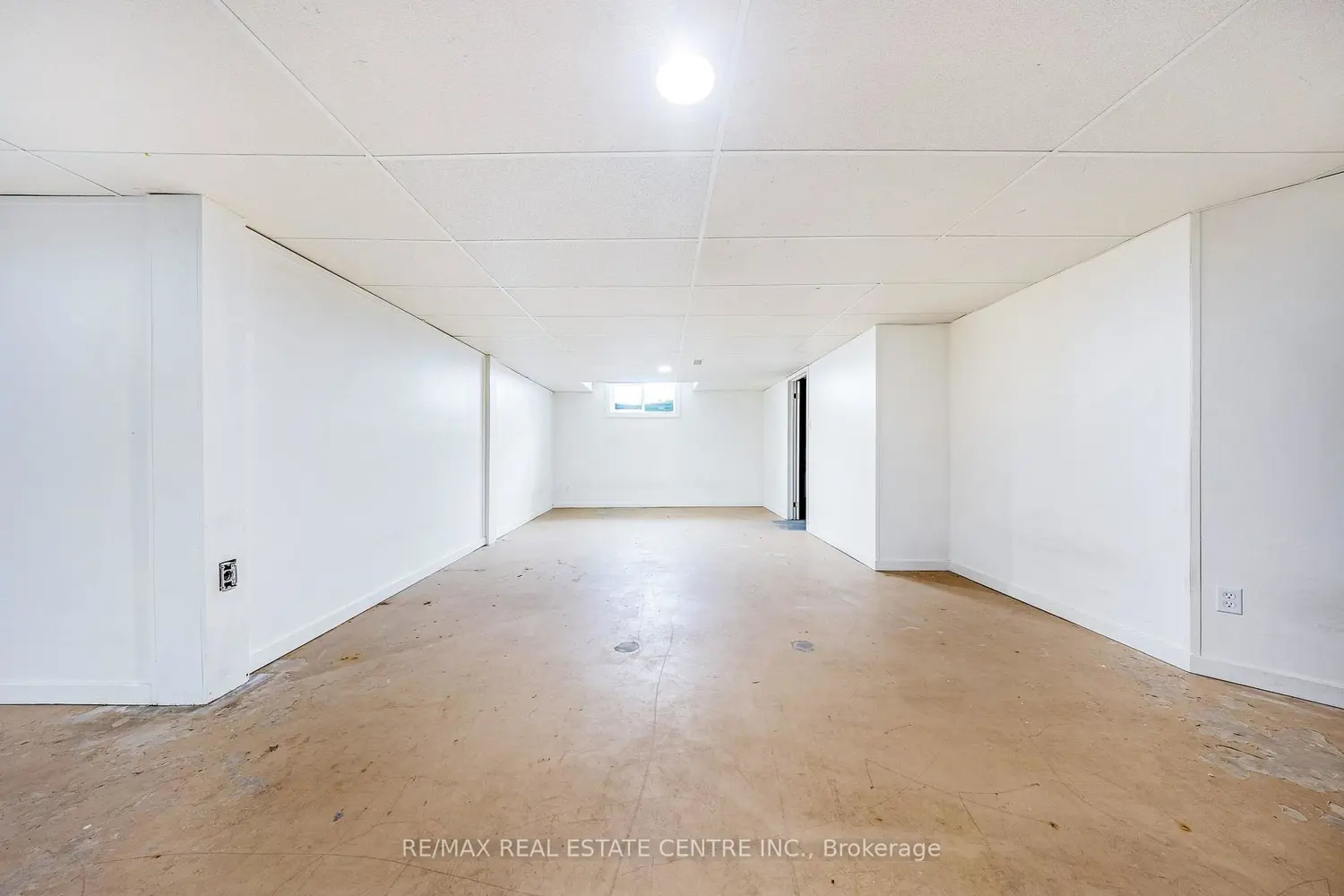 Additional image 17 of 5989 Ninth Line