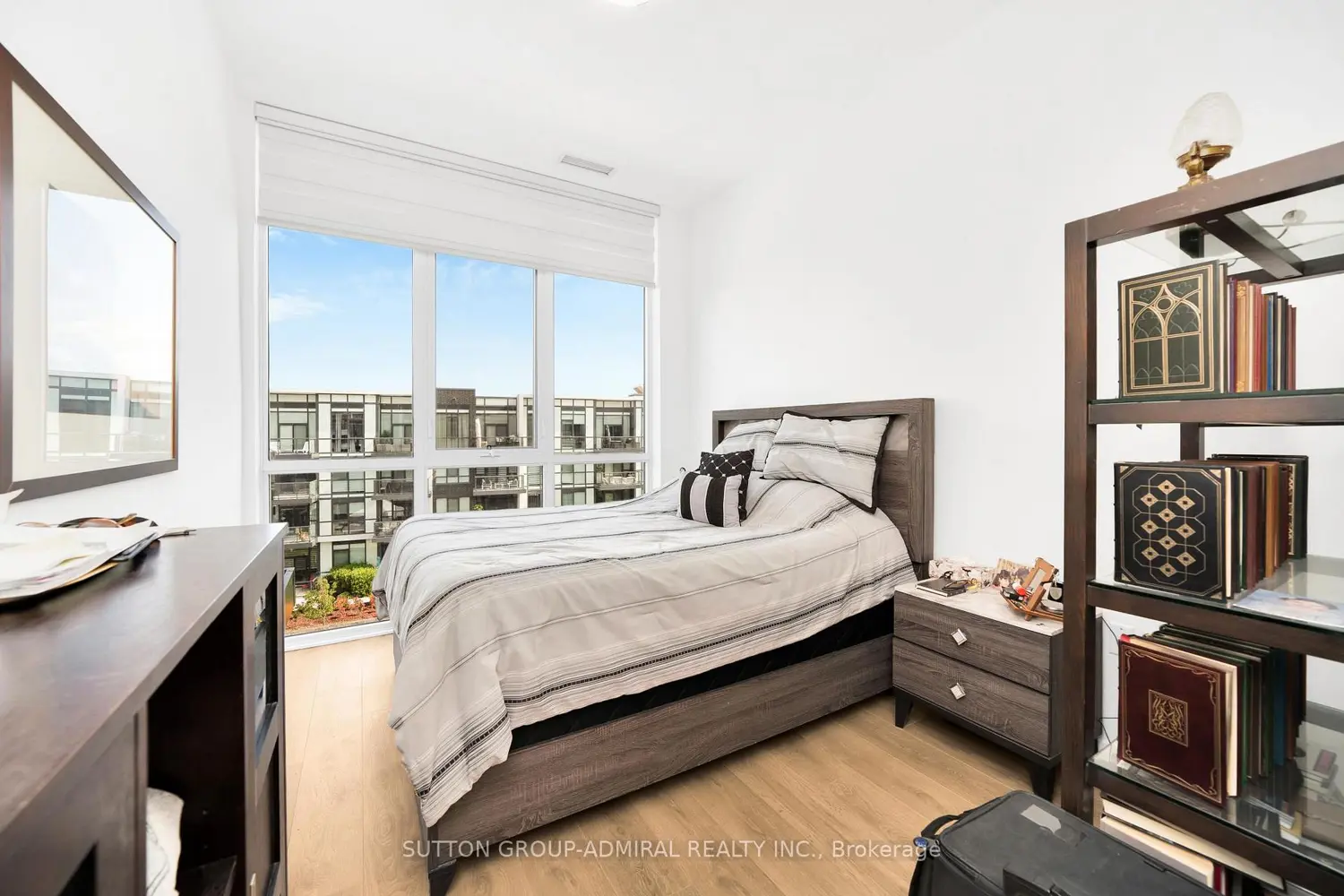 Additional image 10 of 415 Sea Ray Avenue #431