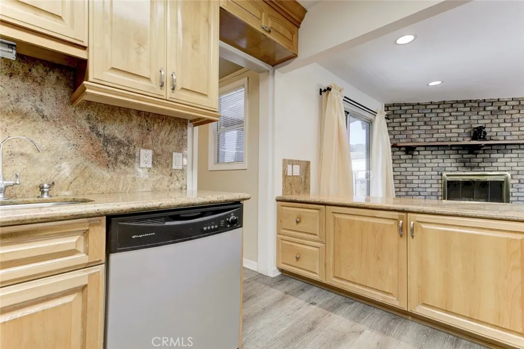 Additional image 85 of 3352 Montrose Ave, La Crescenta, CA 91214