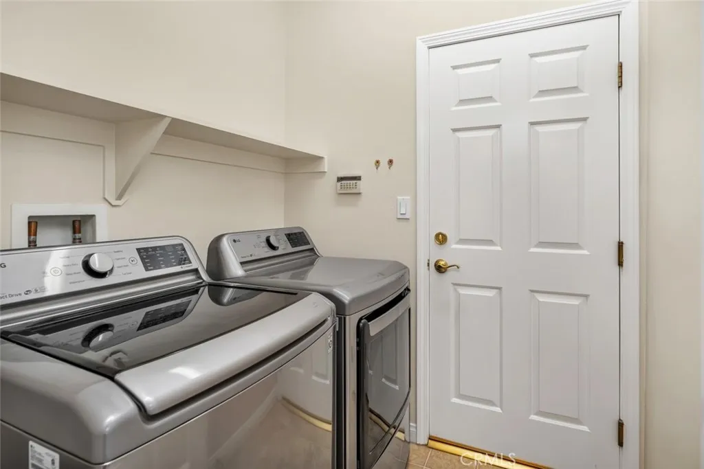 Additional image 20 of 331 Hollyhill Drive, Bakersfield, CA 93312