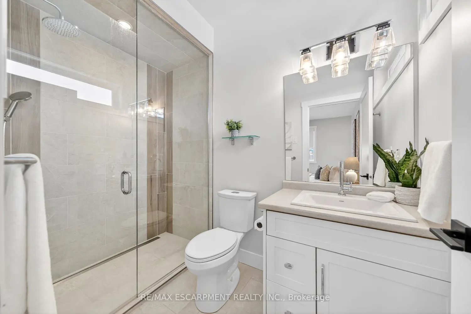 Additional image 7 of 24 Craddock Boulevard 23