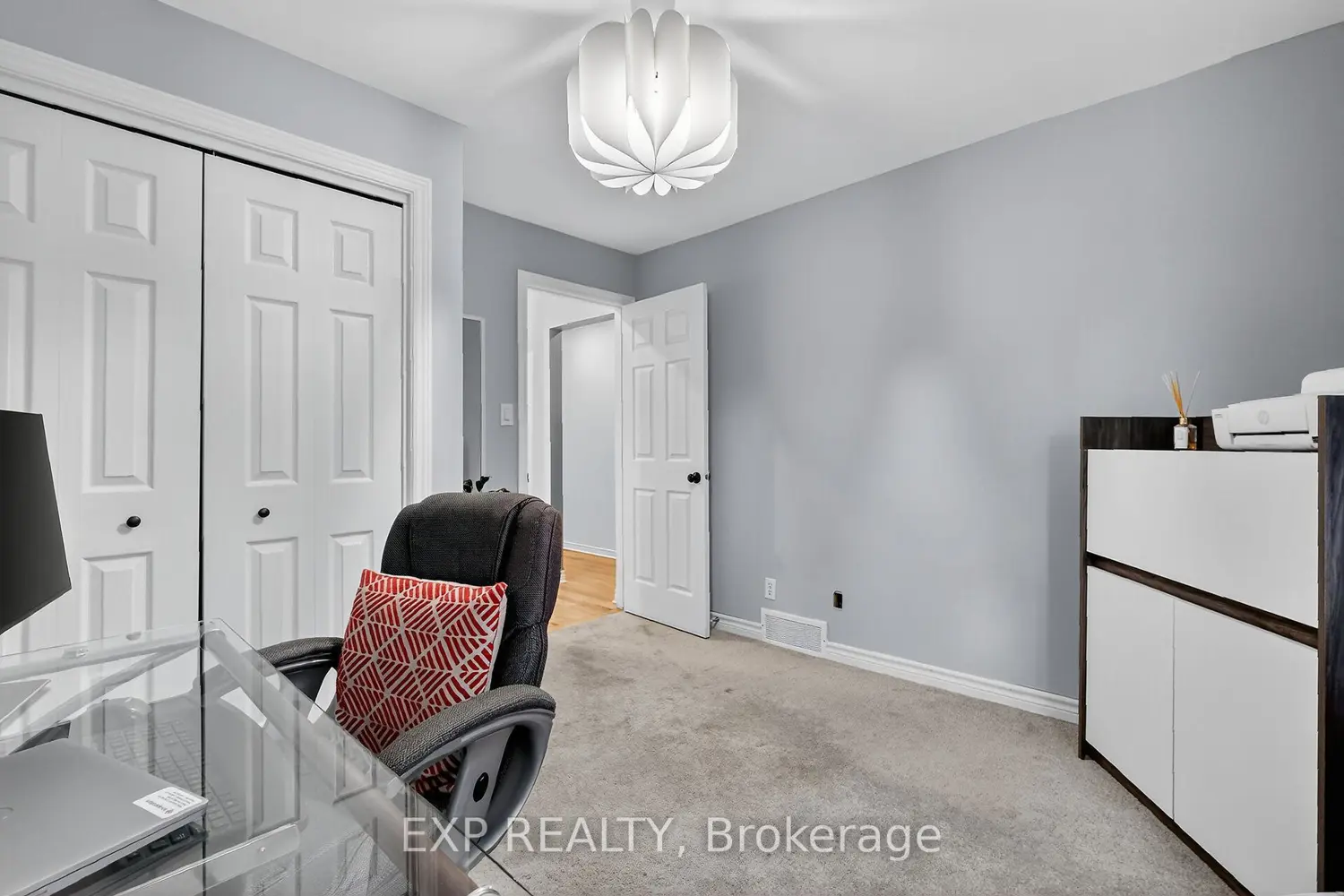 Additional image 17 of 544 Loucks Drive