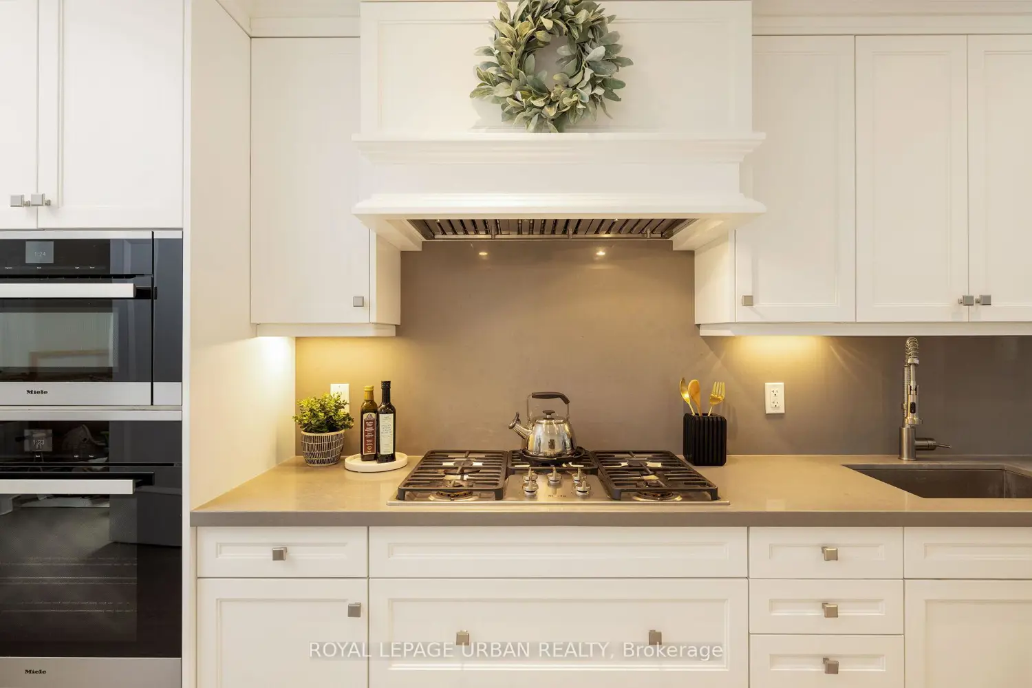 Additional image 4 of 1900 Bayview Avenue 223