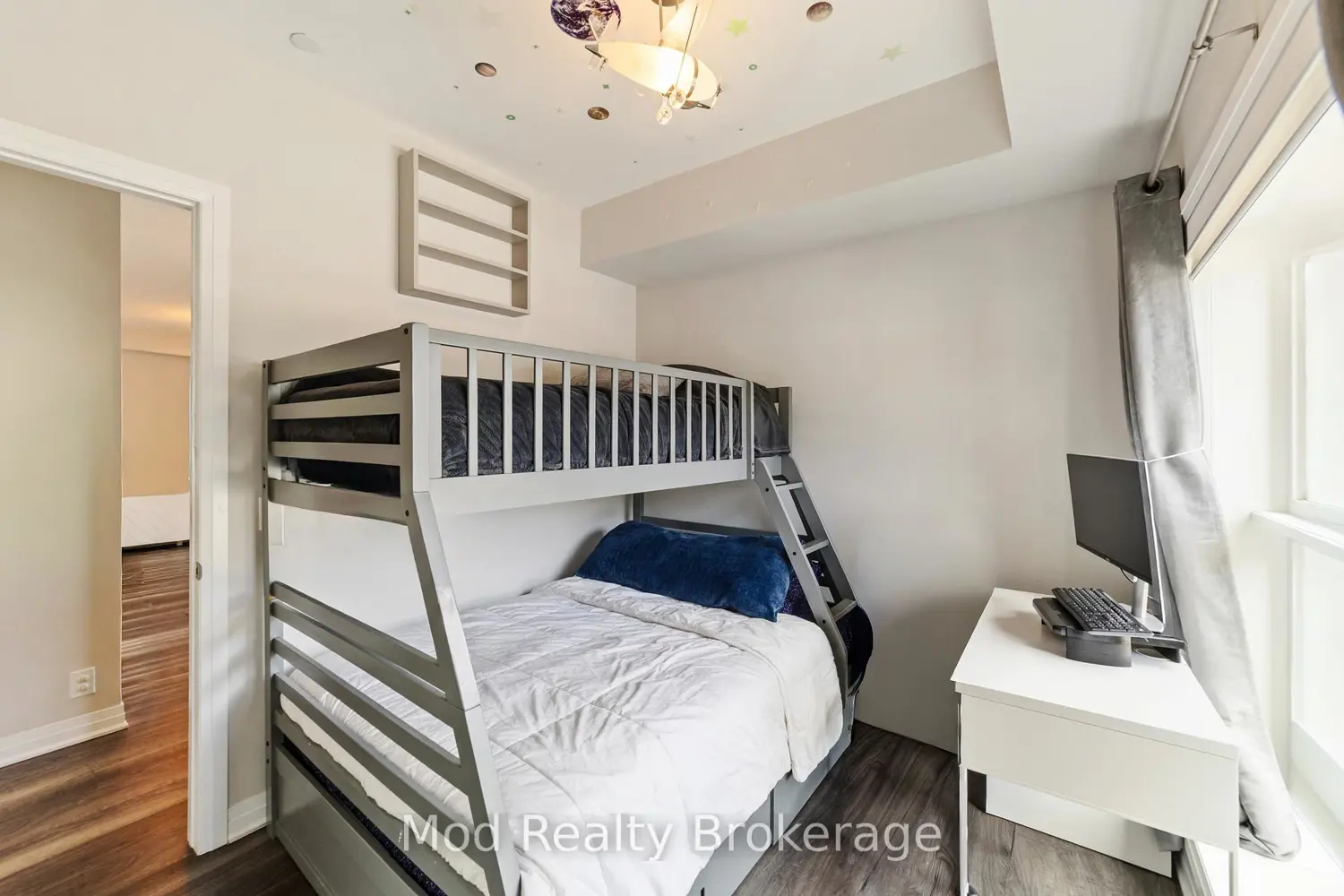 Additional image 11 of 128 Grovewood Common 129