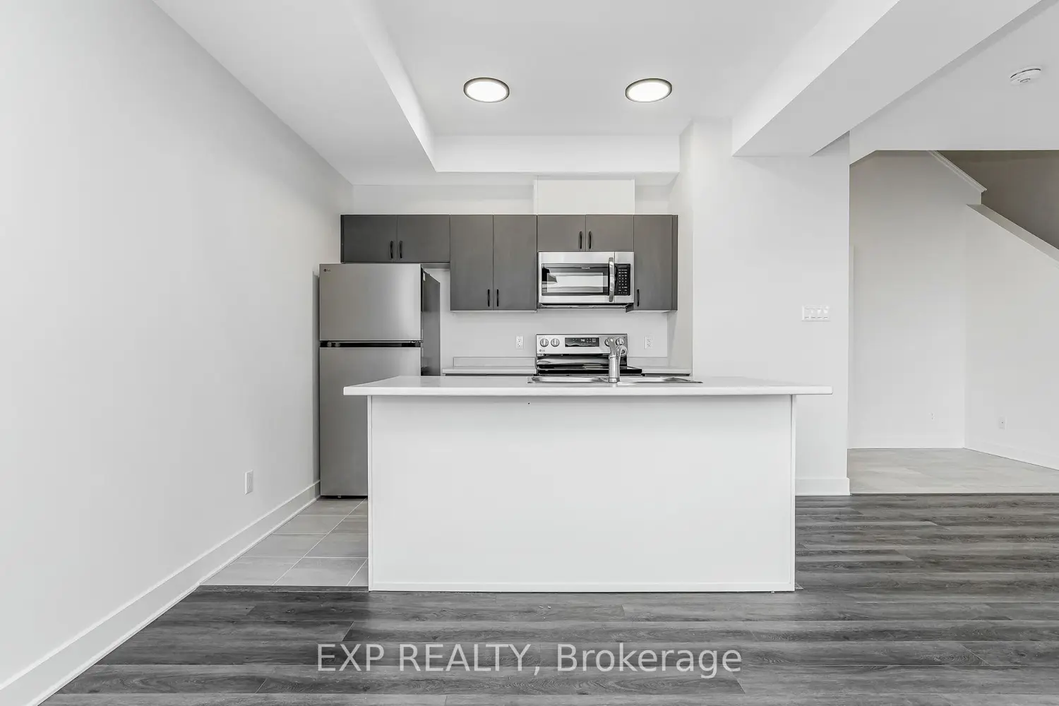 230 Pingwi Place K photo 4