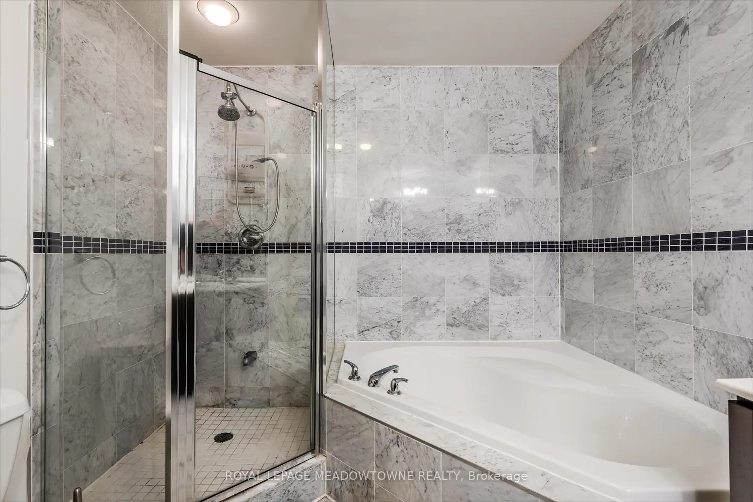 Additional image 5 of 70 Absolute Avenue 2906