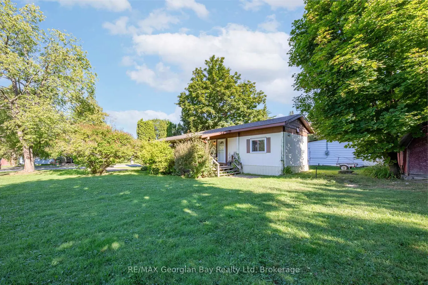 Additional image 10 of 3 Lakeshore Road