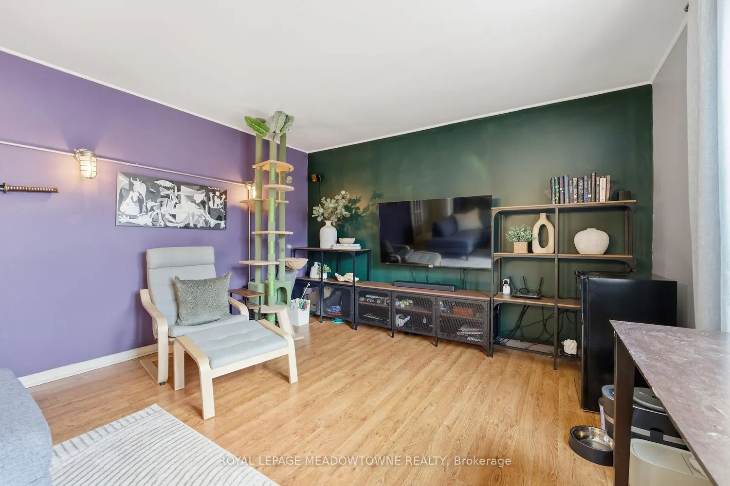 Additional image 17 of 1351 Lakeshore Road 15