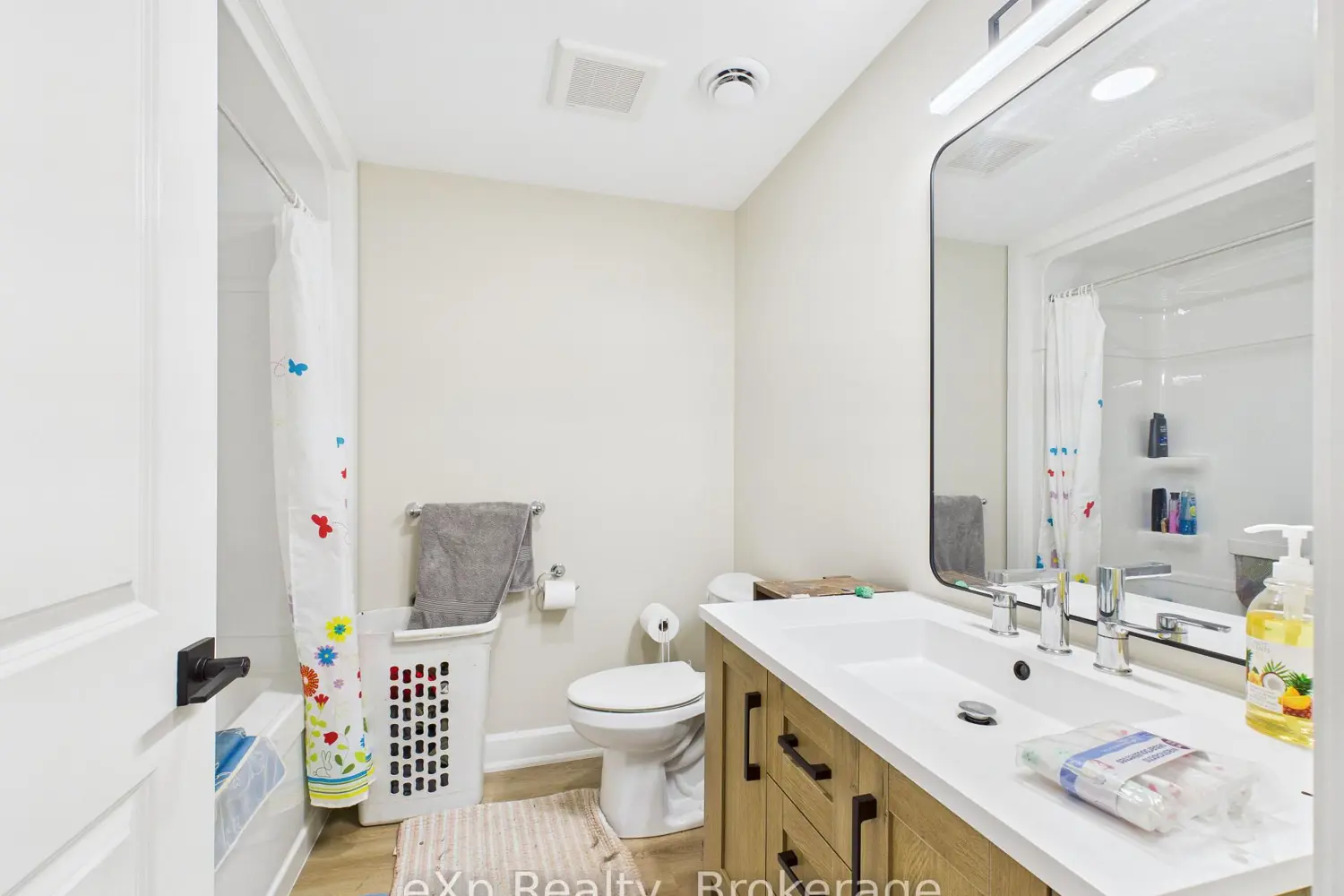 Additional image 16 of 221130 Grey Road 9