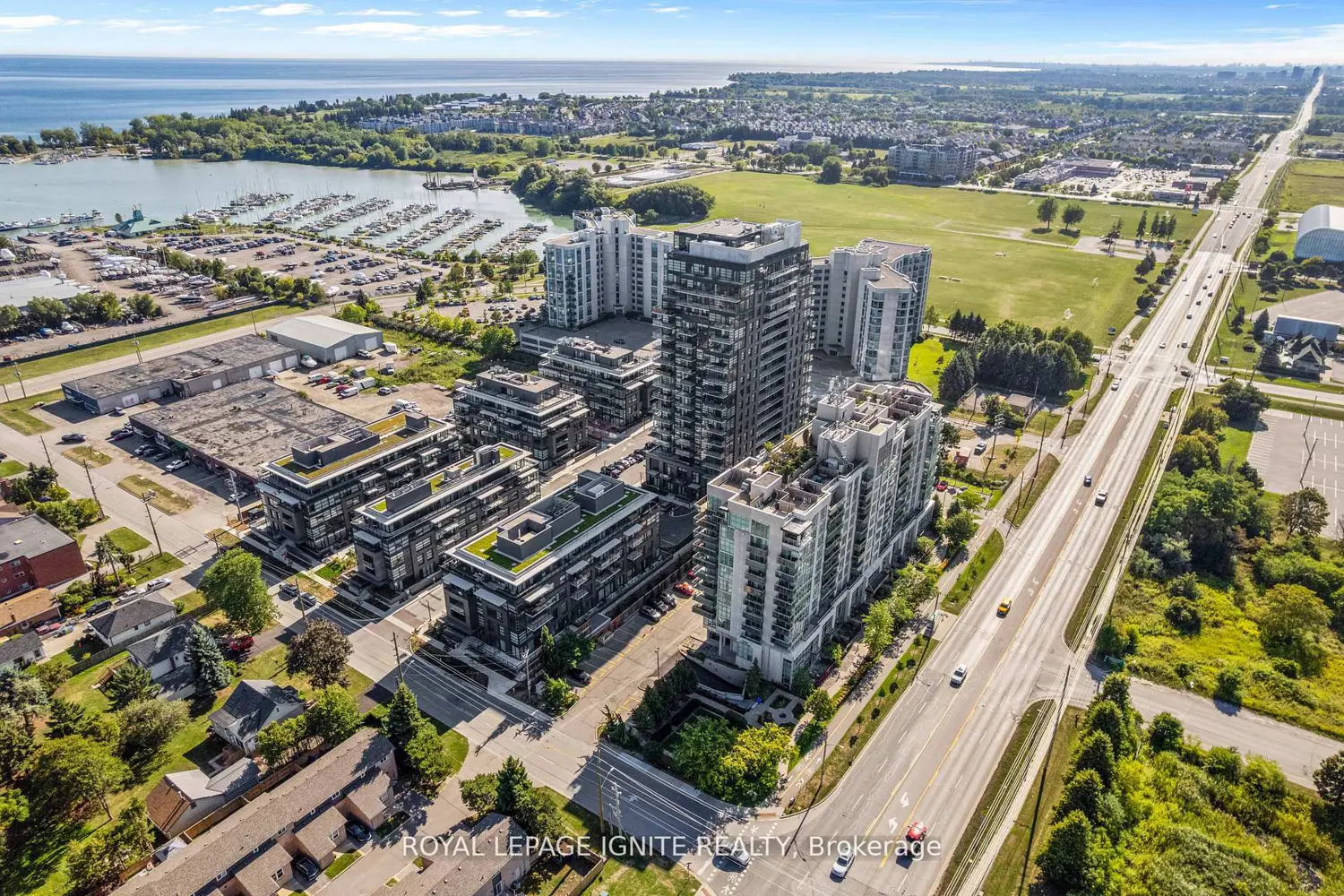 Additional image 16 of 1604 Charles Street 414