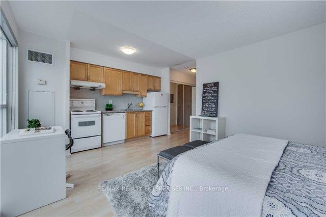 Additional image 6 of 811-60 Town Centre Court, Toronto, ON, M1P 0B1