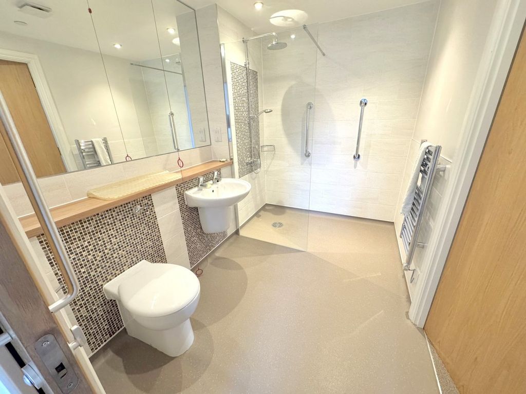 Additional image 12 of 1 bed flat for sale47 Parkstone Road, Poole BH15