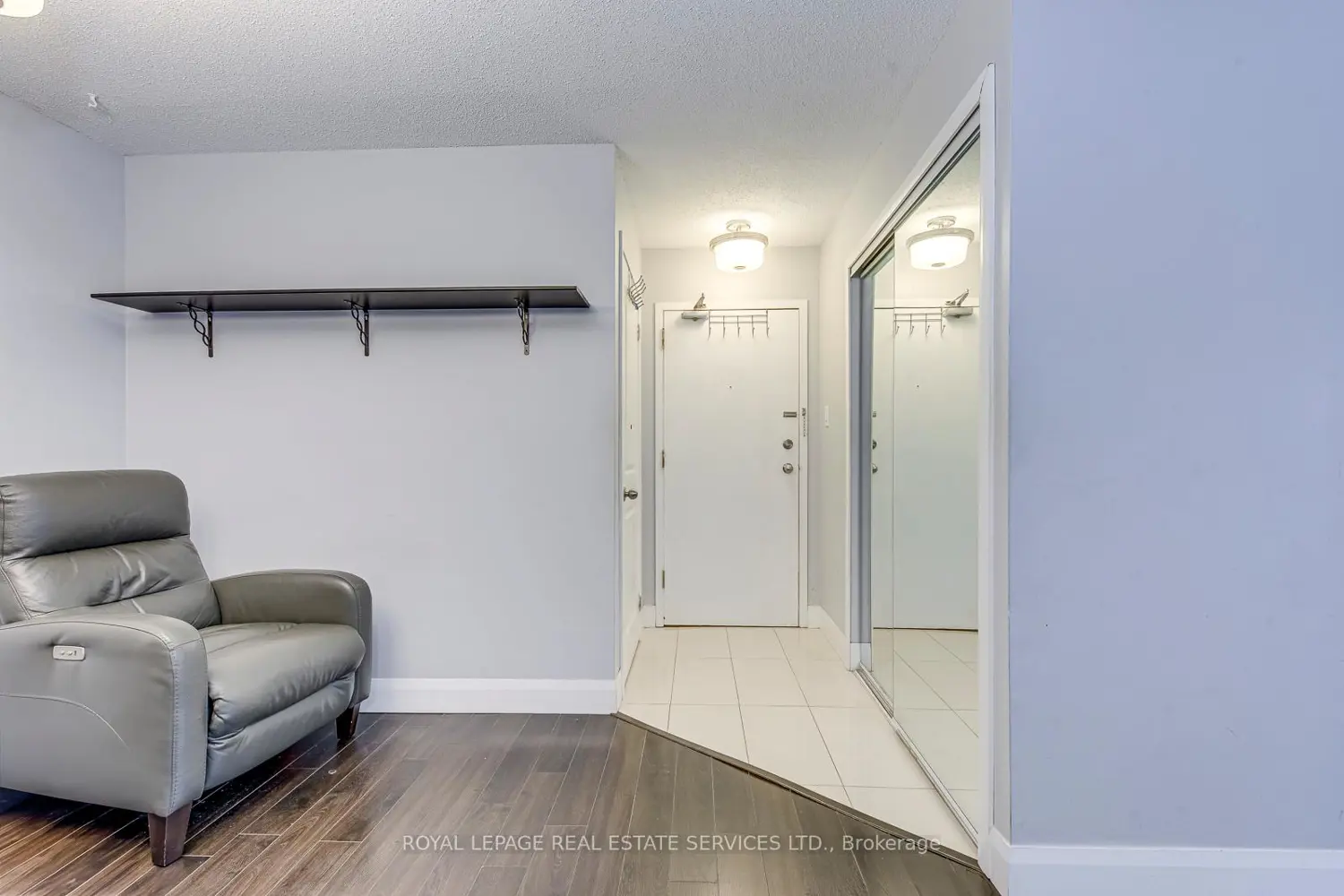 Additional image 5 of 1450 Glen Abbey Gate 911