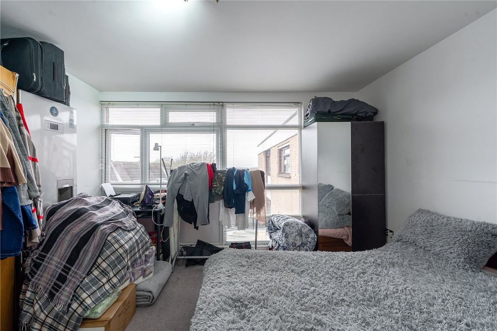 Additional image 13 of 2 bed flat for saleBeechcroft Manor, Weybridge, Surrey KT13