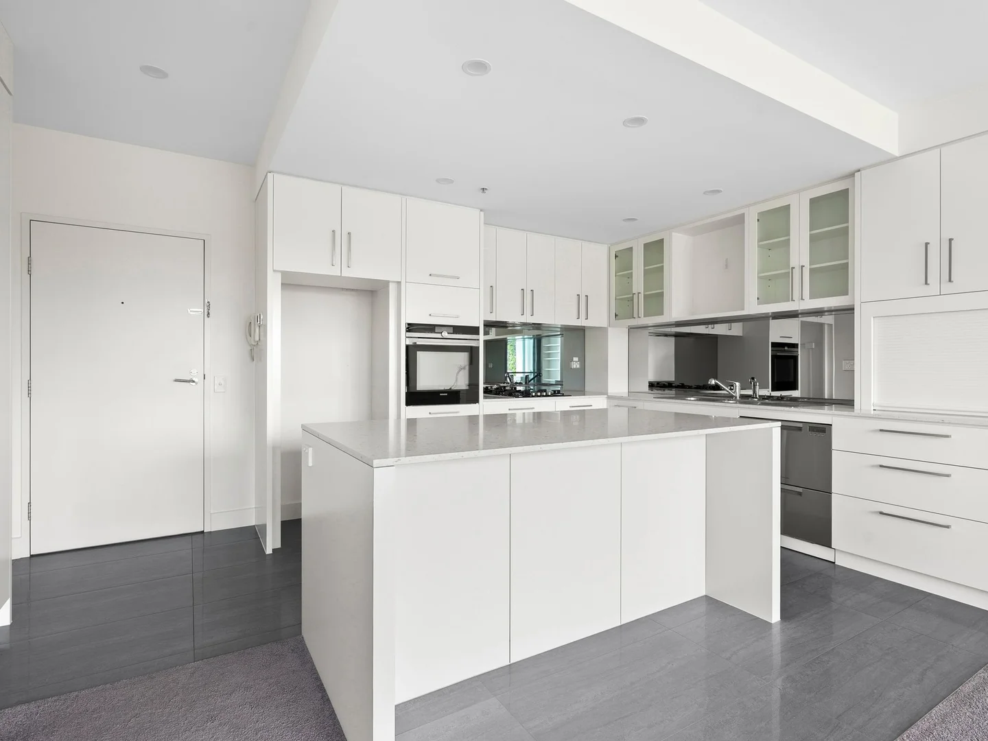 Additional image 7 of 2402/2 Yarra Street, Geelong VIC 3220