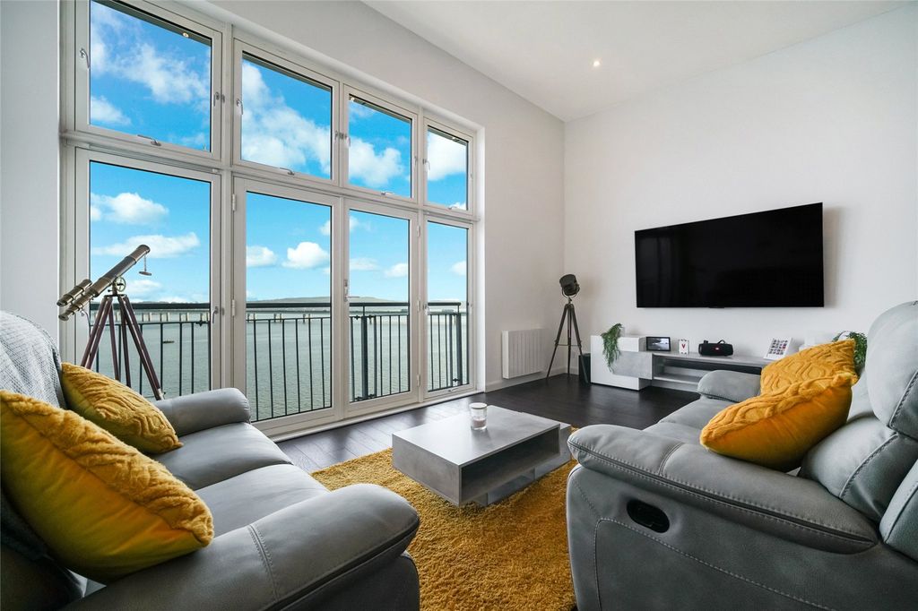Additional image 2 of 2 bed flat for saleMarine Parade Walk, Dundee, Angus DD1